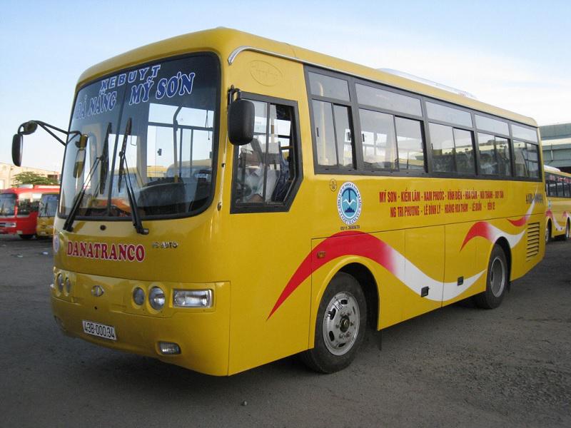 Xe bus đi du lịch Mỹ Sơn