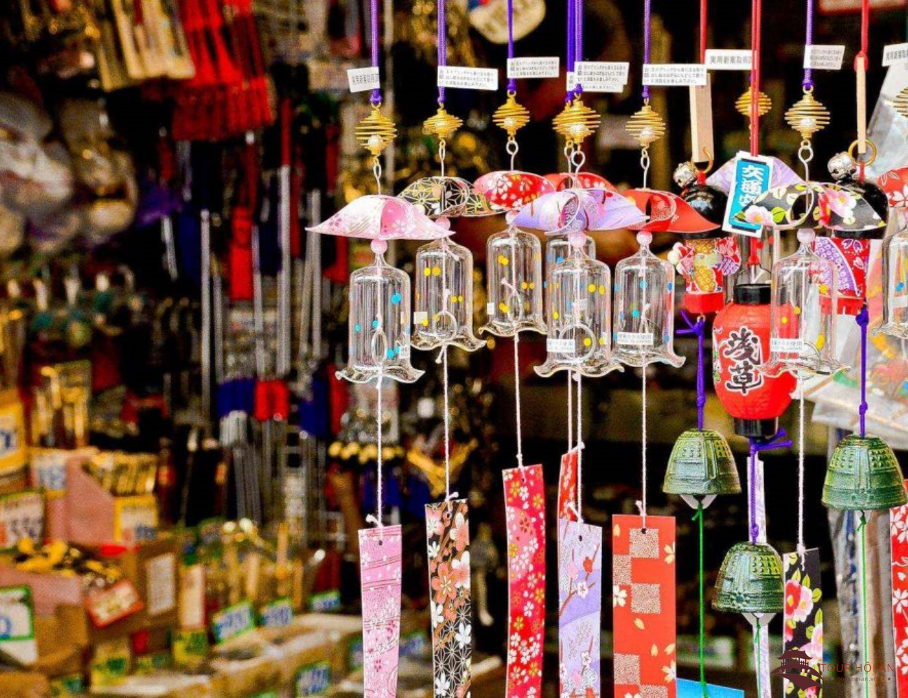 Gửi quà tặng nhẹ, đồ lưu niệm đi Phần Lan: Khi sự tinh tế Việt chạm đến xứ sở Bắc Âu Gửi quà tặng nhẹ, đồ lưu niệm đi Phần Lan: Khi sự tinh tế Việt chạm đến xứ sở Bắc Âu